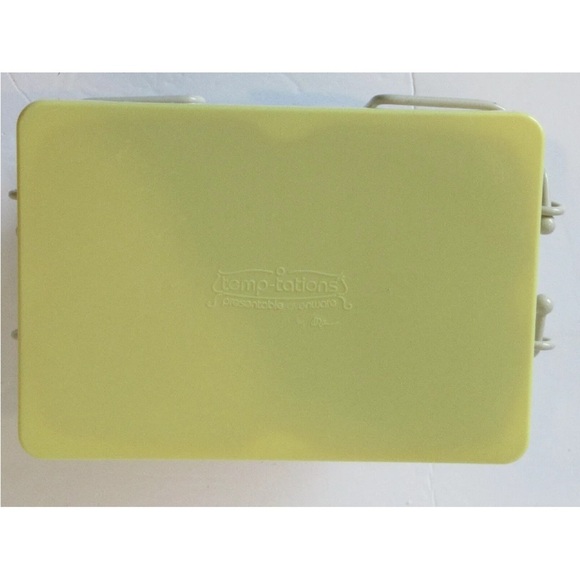 RARE Yellow Old World Rose 8 Pc Set 2 Ceramic 1 QT Plates Lids Baskets - Picture 6 of 15